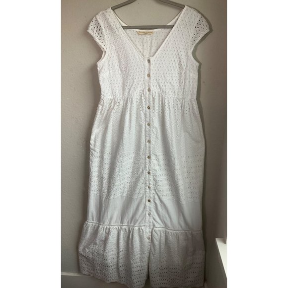 Wayward Fancies Dresses & Skirts - Wayward Fancies eshakti Sz.10 White Maxi shirt Dress eyelet Button front V-Neck